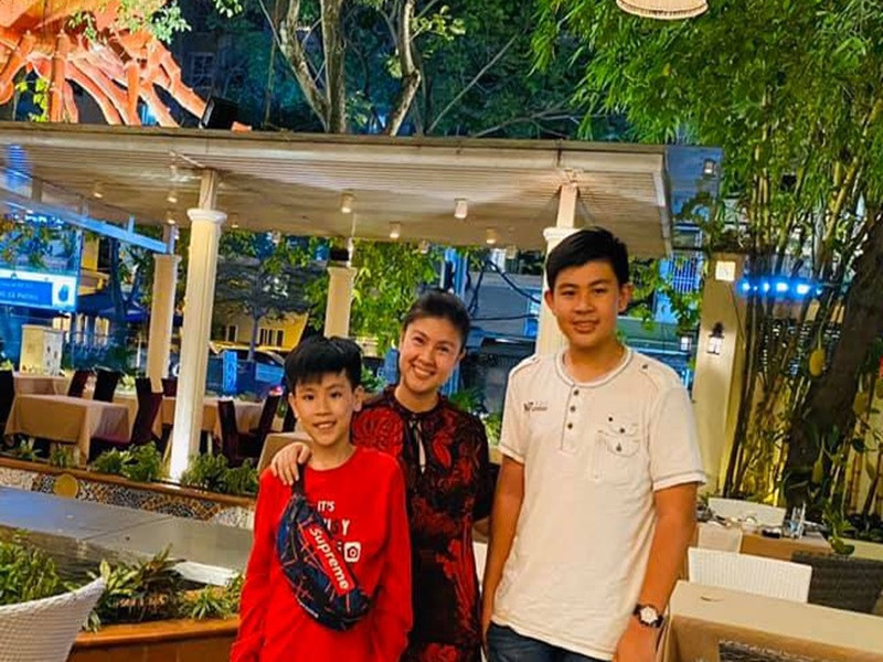 Những năm gần đây, Kim Thư thi thoảng đăng tải hình ảnh của hai con trai. Ảnh: FBNV