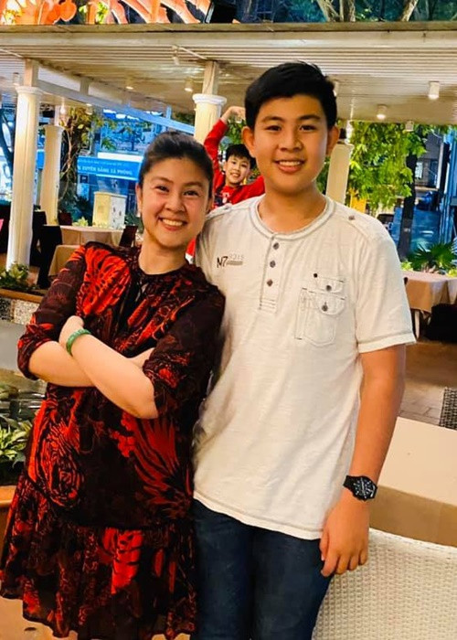 Hai con trai của Phước Sang nay lớn phổng phao. Ảnh: FBNV