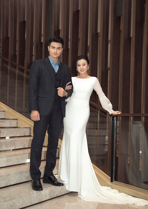 Vì không muốn bị hiểu lầm, Vĩnh Thụy và Phương Oanh hạn chế tương tác trước ống kính truyền thông.