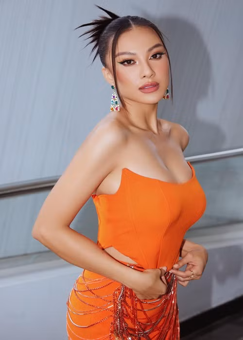 Kim Duyên có kinh nghiệm thi nhan sắc quốc tế trước cuộc thi Hoa hậu Siêu quốc gia 2022.