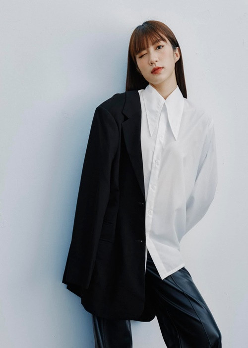 Cô thử nghiệm nhiều phong cách khác nhau để tránh gây nhàm chán.