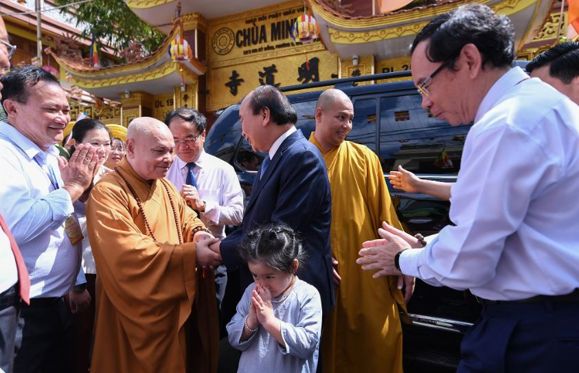 Đối với Giáo hội Phật giáo Việt Nam và các cấp giáo hội phật giáo địa phương, Chủ tịch nước Nguyễn Xuân Phúc đánh giá cao nỗ lực của các vị hòa thượng, trụ trì các chùa... thực hiện công tác cầu siêu cho những nạn nhân mất vì Covid-19, qua đó tạo được dấu ấn, sự xúc động lớn trong cộng đồng nhân dân.