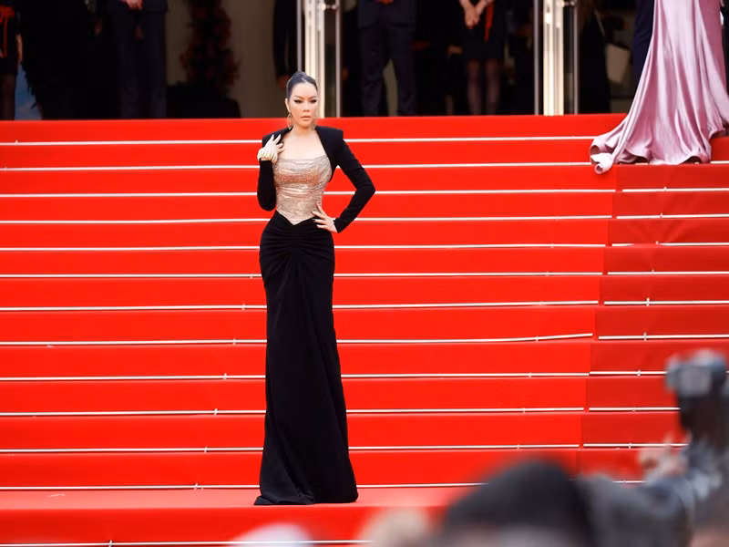 Ngoài Getty Images, tạp chí Lifestyle của Ấn Độ cũng đăng tải thông tin về Lý Nhã Kỳ ở Cannes.
