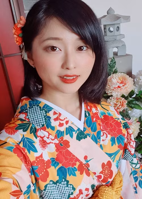 Nakatani Akari chia sẻ trên Zing, thông qua một người bạn thân, cô quyết định sống ở Việt Nam. Ảnh: FBNV