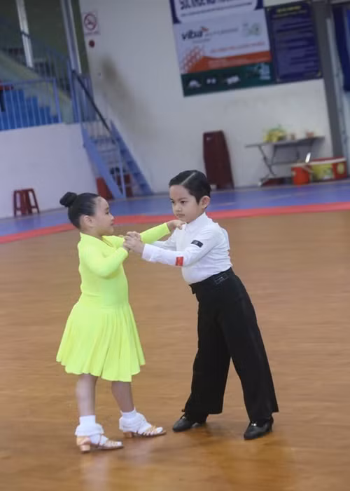 Năm 2020, Kubi tham gia giải vô địch khiêu vũ thể thao quốc gia và cúp khiêu vũ thể thao toàn quốc. Ảnh: Tiền Phong