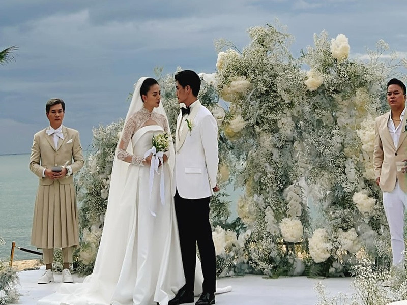 Chiều 8/5, Ngô Thanh Vân - Huy Trần tổ chức hôn lễ. Cặp đôi trao nhau lời thề nguyện trước sự chứng kiến của 50 khách mời. Ảnh: FB Đỗ Mạnh Cường