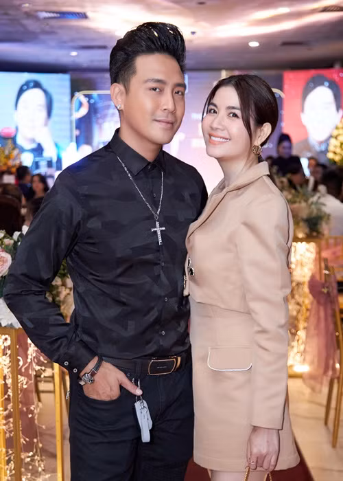 Vợ chồng Kha Ly - Thanh Duy cũng tham gia sự kiện.