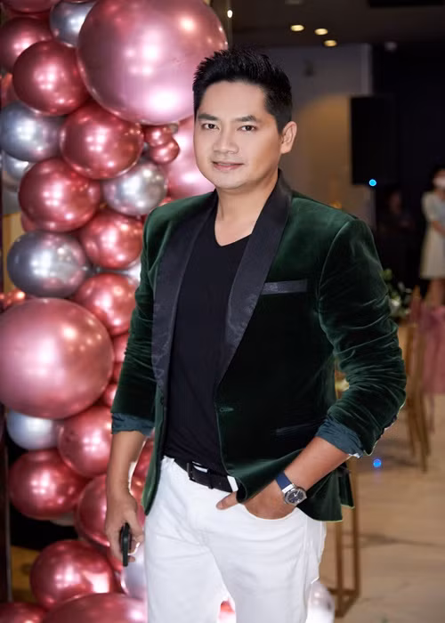 Sự kiện còn có sự góp mặt của diễn viên Minh Luân, MC Đại Nghĩa, ca sĩ Long Nhật, Tú Sương.