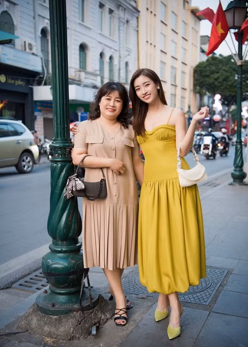 Hai mẹ con ngày càng hiểu nhau hơn.