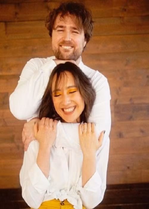 Không chỉ tình duyên viên mãn, Anna hiện tại còn có sự nghiệp thành công. Cô tốt nghiệp trường đại học Berklee ở Boston (Mỹ) và đang làm việc tại một phòng thu nổi tiếng ở Los Angeles. Mỹ Linh từng khoe Anna là một trong những kỹ sư phối nhạc cho phim “Frozen 2”. "Anna phụ trách mix phần nhạc phim cho 10 thứ tiếng trong đó có cả phiên bản Việt", Mỹ Linh cho biết. Anna còn từng hát demo ca khúc chủ đề "Beyond the shore" cho diễn viên chính Emilia Jones của phim "CODA "- phim hay nhất Oscar 2022.