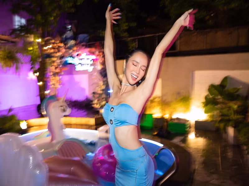 Người đẹp đang nỗ lực tập luyện boxing, võ thuật... để có thể tự mình đảm nhận những vai hành động mà không cần cascadeur.