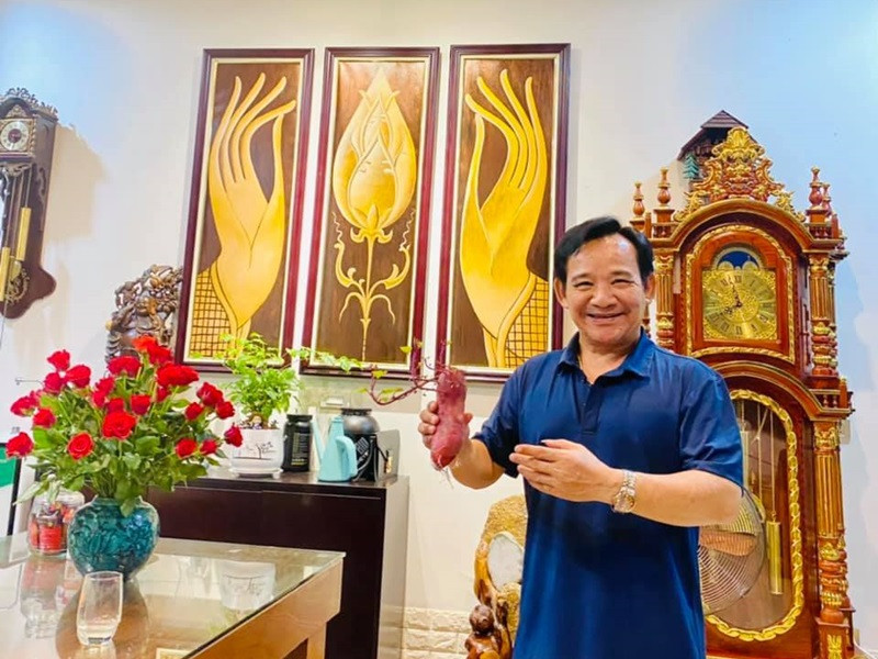 Chia sẻ về cát sê, nghệ sĩ Quang Tèo từng cho hay: "Cát-sê của tôi có thể không cao bằng nhiều nghệ sĩ hài khác như anh Xuân Hinh hay Xuân Bắc, Tự Long, Chiến Thắng, Vượng Râu. Nhưng được cái tôi đi diễn đều, có thể nói là dày show". Ảnh: Yan