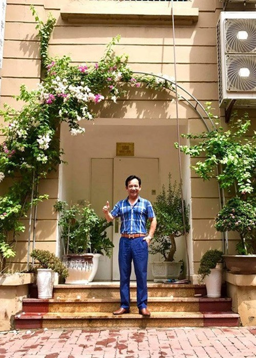 Ngoài căn biệt thự ở Thạch Thất, nghệ sĩ Quang Tèo sống trong một ngôi nhà trị giá hơn 7 tỷ đồng, rộng khoảng 170m2 tại khu Mỹ Đình, mua năm 2016. Ảnh: Sức khỏe và đời sống