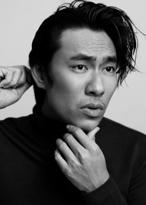 Cát sê của Kiều Minh Tuấn được cho là không hề thấp. Anh từng để lộ cát sê khi hoàn trả lại nhà sản xuất phim “Chú ơi đừng lấy mẹ con” hơn 900 triệu do lùm xùm tình ái. Ảnh: FBNV