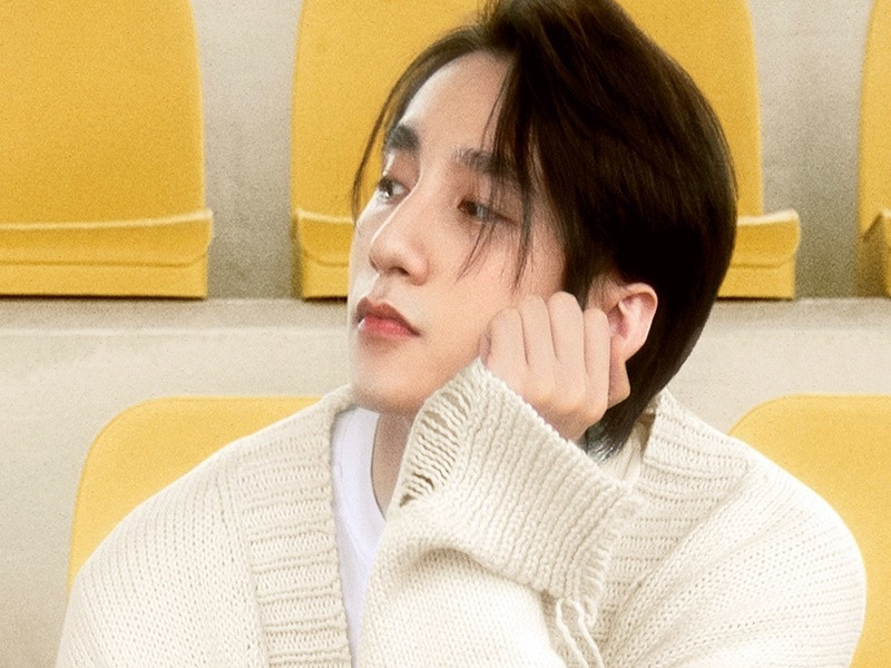 Đông Nhi nổi tiếng chiều fan. Cô chiêu đãi người hâm mộ pizza, đến thăm các fan bị bệnh. Giống Đông Nhi, Sơn Tùng M-TP cũng thường xuyên bày tỏ tình cảm với người hâm mộ. Ảnh: FBNV