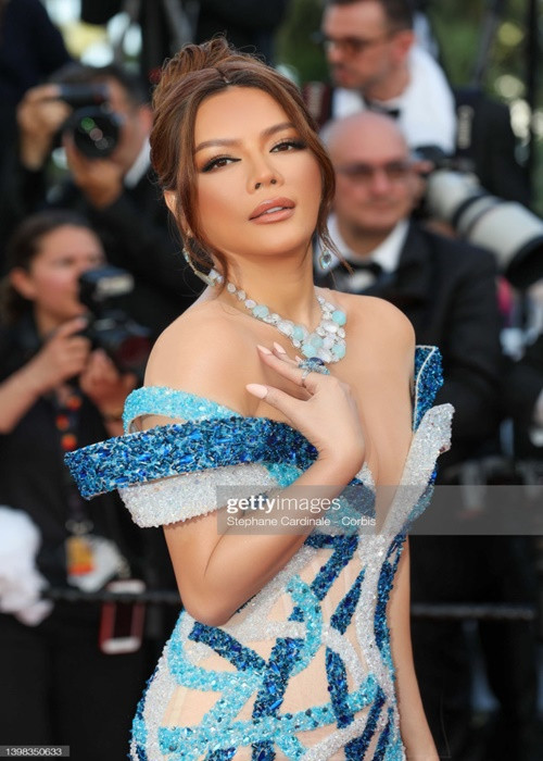Mới đây, Lý Nhã Kỳ chia sẻ lý do vắng mặt trong những ngày cuối của Cannes 2022. Cô cho hay: “Vì lịch trình ở Cannes khá dày đặc và liên tiếp nhiều ngày, cả ê-kíp đã kiệt sức và sức khỏe của Kỳ cũng không đảm bảo. Ê-kíp đã cùng họp và đưa ra quyết định sẽ hủy toàn bộ lịch trình còn lại của Kỳ tại Cannes năm nay”. Ảnh: Getty