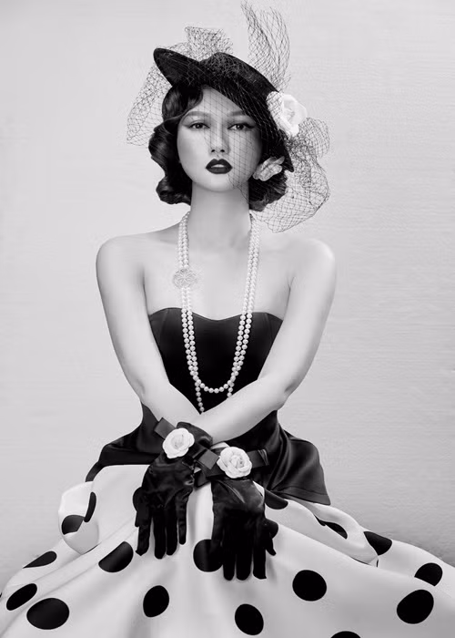 Khi ly hôn, Hương Giang cũng ứng xử văn minh. Cô giấu kín thông tin hôn nhân tan vỡ. Nữ diễn viên còn giữ mối quan hệ tốt đẹp với chồng cũ. Ảnh: FBNV