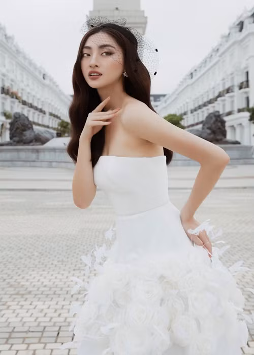 Đương kim Miss World Vietnam làm giám khảo của cuộc thi năm nay.