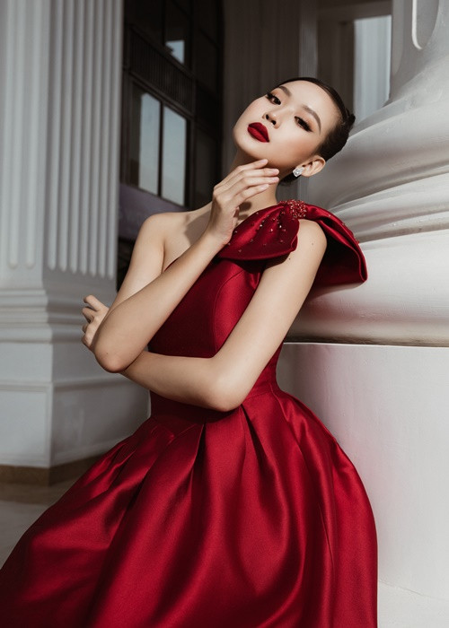 Ngoài danh hiệu Người đẹp Thời trang, Bảo Ngọc còn lọt Top 5 Người đẹp Tài năng.