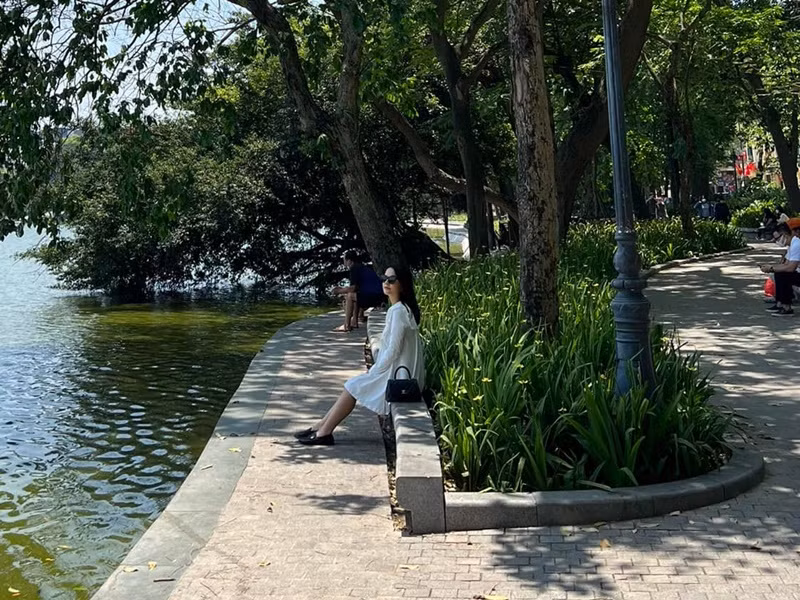 Tin đồn Phạm Quỳnh Anh mang bầu lần 3, được cầu hôn rộ lên vào tháng 2 vừa qua. Khi bị soi đời tư, nữ ca sĩ lấp lửng cho hay: "Đây chỉ là một niềm vui bất ngờ nho nhỏ của Quỳnh Anh". Ảnh: FBNV