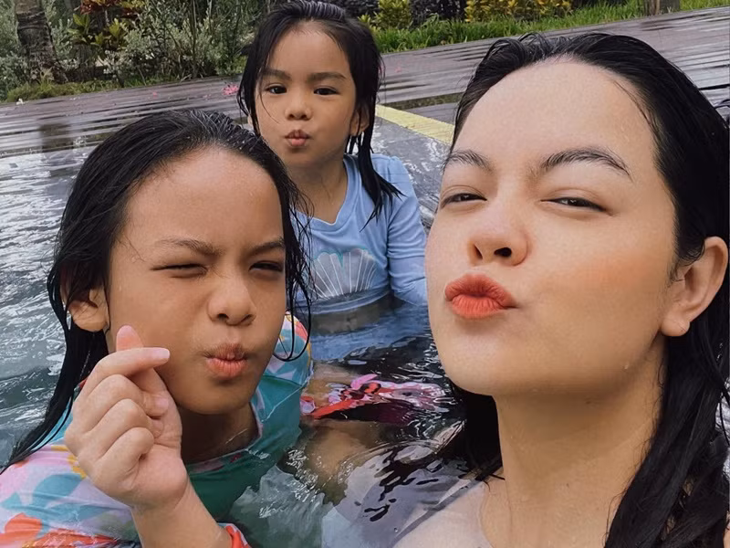 Phạm Quỳnh Anh ly hôn năm 2018. Từ đó đến nay, cô làm mẹ đơn thân. Ảnh: FBNV