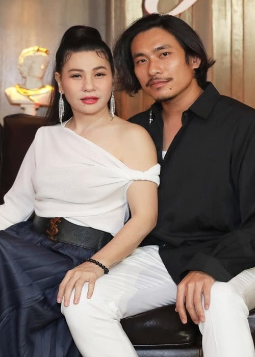 Trong khi một số người cho rằng, trong chuyện tình cảm, hợp tan là điều khó tránh khỏi, nhiều cư dân mạng lại bày tỏ sự thất vọng về Kiều Minh Tuấn. Giữa ồn ào, Kiều Minh Tuấn khóa bình luận trên trang cá nhân. Ảnh: FBNV