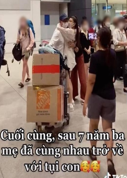 Giữa tháng 5/2022, Trương Quỳnh Anh đón bố mẹ trở về sau 7 năm xa cách. Ảnh: Khỏe và đẹp