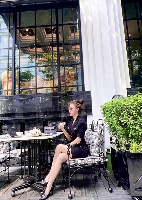 Năm 2021, Lương Thu Trang úp mở chuyện hẹn hò. Cô từng đăng ảnh phía sau của một cặp tình thân và chia sẻ quan điểm tình yêu. Nữ diễn viên còn chia sẻ hình ảnh kỉ niệm 1 tháng hẹn hò.