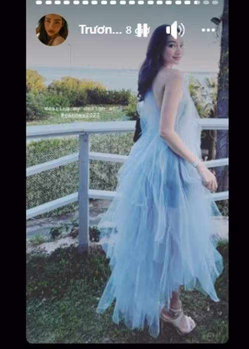 Trúc Diễm chia sẻ, cô mặc trang phục tự thiết kế tham gia sự kiện tại Cannes. Ảnh: chụp màn hình