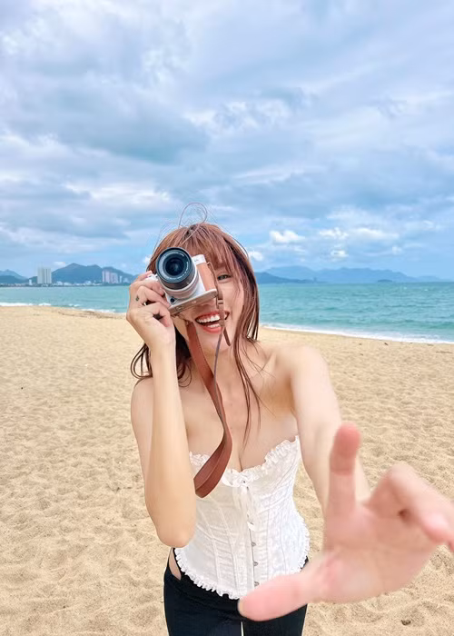 Nhan sắc của Quỳnh Châu ngày càng thăng hạng.