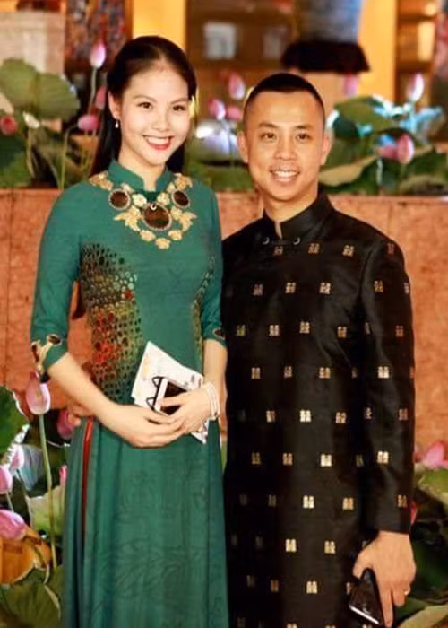 Vài năm trở lại đây, Chí Anh và Khánh Linh gần như không chia sẻ về hôn nhân trên truyền thông. Ảnh: FBNV