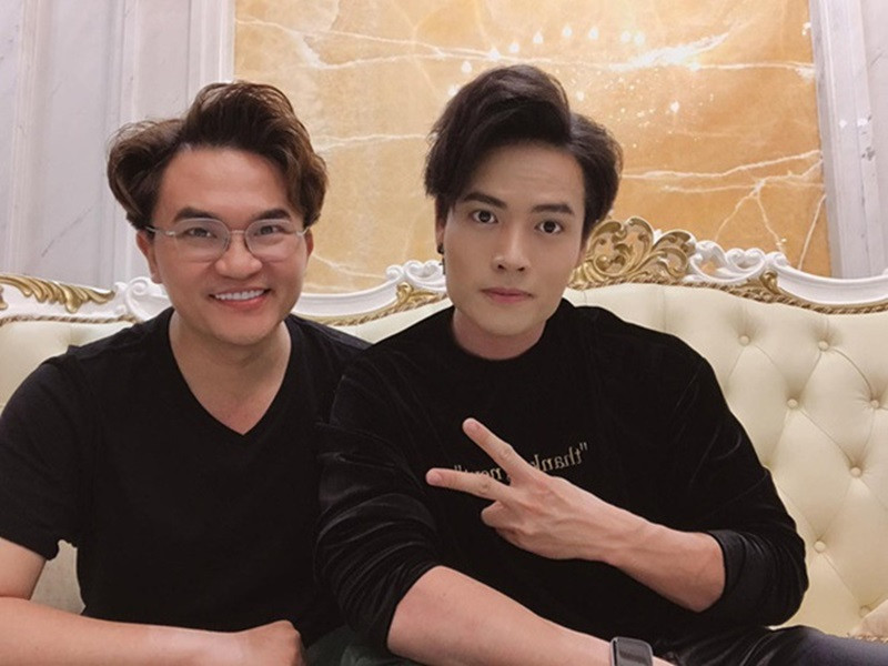 Nhiều người đặt nghi vấn mối quan hệ giữa Tấn Phát và Đại Nghĩa gặp trục trặc. Song có ý kiến cho rằng dòng trạng thái trên không nói lên mối quan hệ giữa hai người. Đến nay, Tấn Phát và Đại Nghĩa đã xóa hoặc ẩn status gây chú ý. Ảnh: Phụ nữ Việt Nam