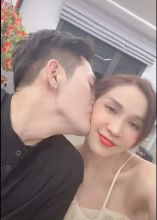 Từ năm 2020, Khả Như vướng tin đồn "phim giả tình thật" Võ Đăng Khoa khi đóng phim "Chàng khờ si tình". Ảnh: Saostar