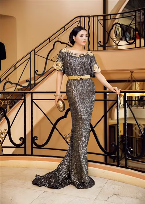 Một trong những bộ váy đắt nhất của Lý Nhã Kỳ ở các mùa Cannes là thiết kế Haute Couture thương hiệu Alexis Mabille (hơn 1,7 tỷ đồng). Ảnh: Khỏe và đẹp