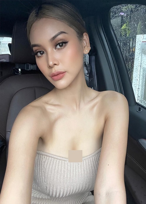 Nhan sắc của Engfa Waraha đã qua dao kéo. Năm 2019, mỹ nhân Thái Lan sang Hàn Quốc phẫu thuật thẩm mỹ.