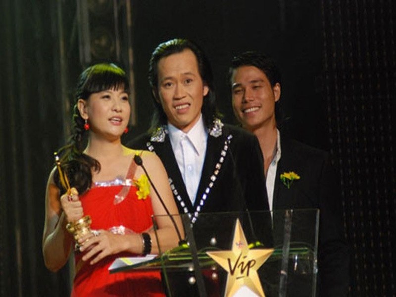 Sau quãng thời gian khó khăn, Cát Phượng gặt hái thành công, ghi dấu ấn trong lòng khán giả. Cô từng đoạt giải thưởng Nữ diễn viên sân khấu được yêu thích nhất tại Mai Vàng năm 2001 và 2010 lần lượt với vai Thị Nở trong “Chí Phèo” và Nương trong “Cánh đồng bất tận”. Ảnh: Người lao động