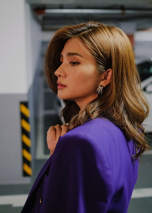 Trước khi vướng vào lùm xùm tình ái, Kim Tuyến vừa ly hôn. Ảnh: FBNV