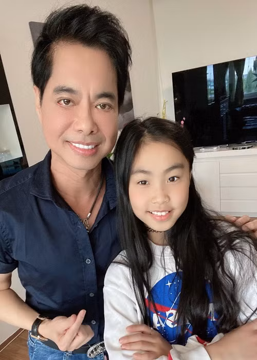 “Profile khung” cua giong ca nhi vua tro thanh hoc tro cua Ngoc Son