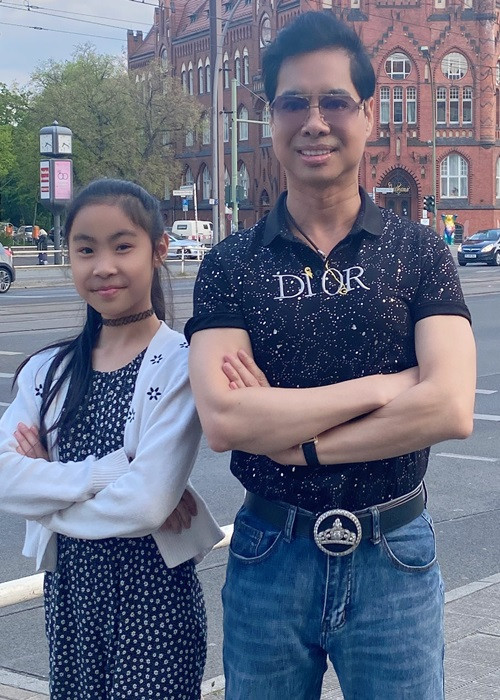 Trong liveshow, “ông hoàng nhạc sến” chính thức gọi Ngọc Thảo là học trò.