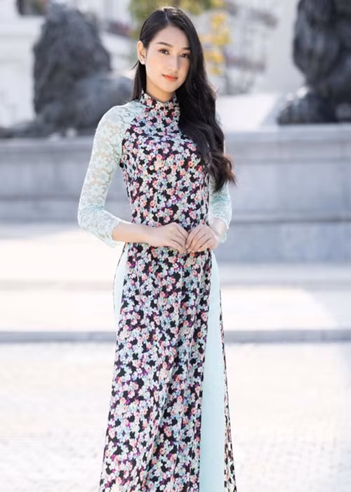 10X từng giành giải Người đẹp truyền thông khi tham gia cuộc thi Duyên dáng Ngoại thương năm 2021. Ảnh: Fanpage Miss World Vietnam