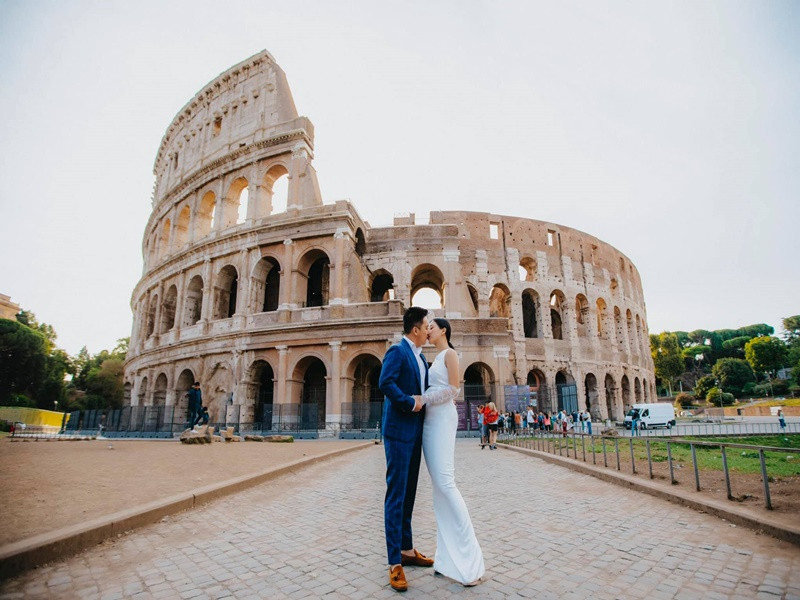 Cả hai từng dự định tổ chức hôn lễ vào ngày 10/10/2020 nhưng phải hoãn lại vì dịch bệnh.