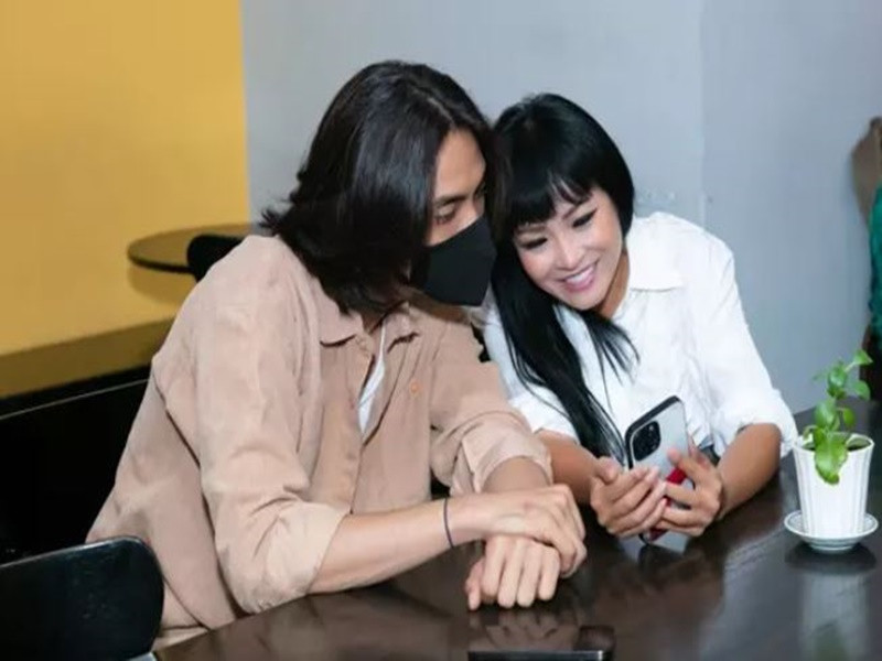 Sau khi liên tục đăng tải hình ảnh bên Doãn Chí Kiên và có những dòng chia sẻ úp mở, Phương Thanh nói rõ mối quan hệ giữa hai người. Ảnh: Vietnamnet