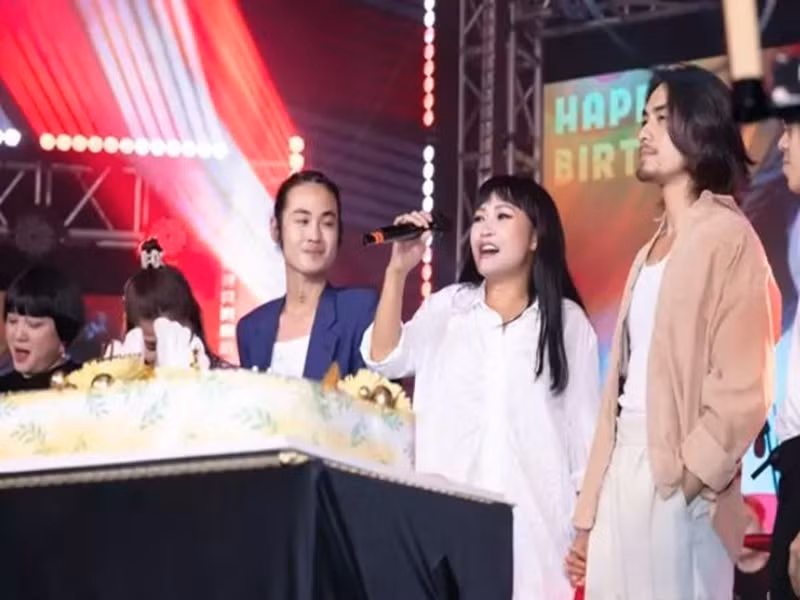 Theo Phương Thanh, cô và Chí Kiên hiện tại là "anh em nương tựa" và nam doanh nhân làm bạn trai trong nghệ thuật của cô. Ảnh: Vietnamnet