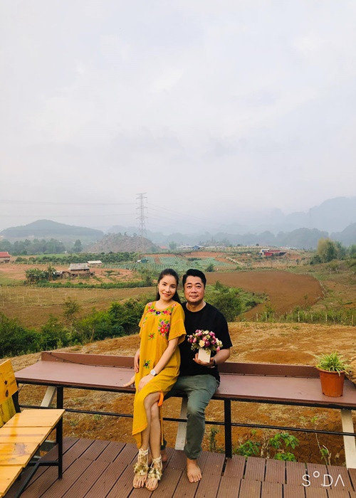 Doanh nhân Đỗ Hoàng Dương hỏi xin số điện thoại của Ngô Mai Trang qua bạn bè. Ảnh: FBNV