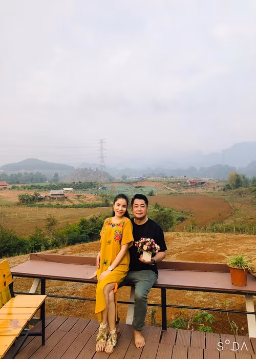 Doanh nhân Đỗ Hoàng Dương hỏi xin số điện thoại của Ngô Mai Trang qua bạn bè. Ảnh: FBNV