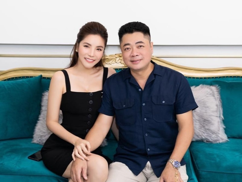 Vào dịp rằm tháng tám, doanh nhân Đỗ Hoàng Dương đang phải đi làm một dự án ở Đắk Nông, buổi tối thấy buồn buồn nên muốn nói chuyện với một ai đó. Người đầu tiên anh nghĩ đến là Ngô Mai Trang dù chỉ mới gặp cô một lần. Ảnh: FBNV