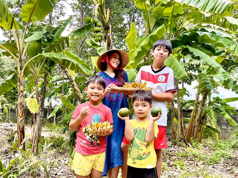 3 nhóc tì nhà Ngô Mai Trang đều kháu khỉnh. Ảnh: FBNV