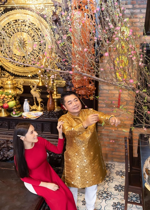 Hôn nhân của Ngô Mai Trang không có bất kì điều tiếng nào trong 15 năm qua. Ảnh: FBNV