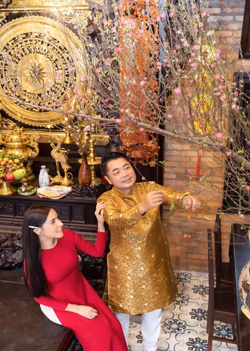 Hôn nhân của Ngô Mai Trang không có bất kì điều tiếng nào trong 15 năm qua. Ảnh: FBNV