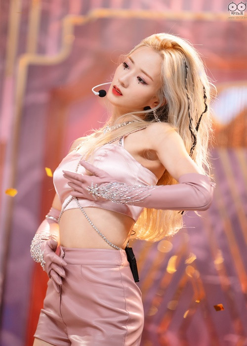 Sở hữu vóc dáng vạn người mê là một trong những lợi thế của Bomi. Ảnh: SBS